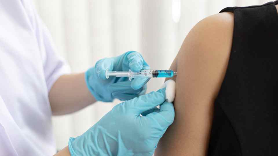 Hepatitis B Vaccine in Swindon: Why You Need to Get Vaccinated Before Travelling